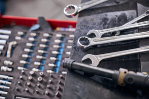 Mechanic's tool kit for cars